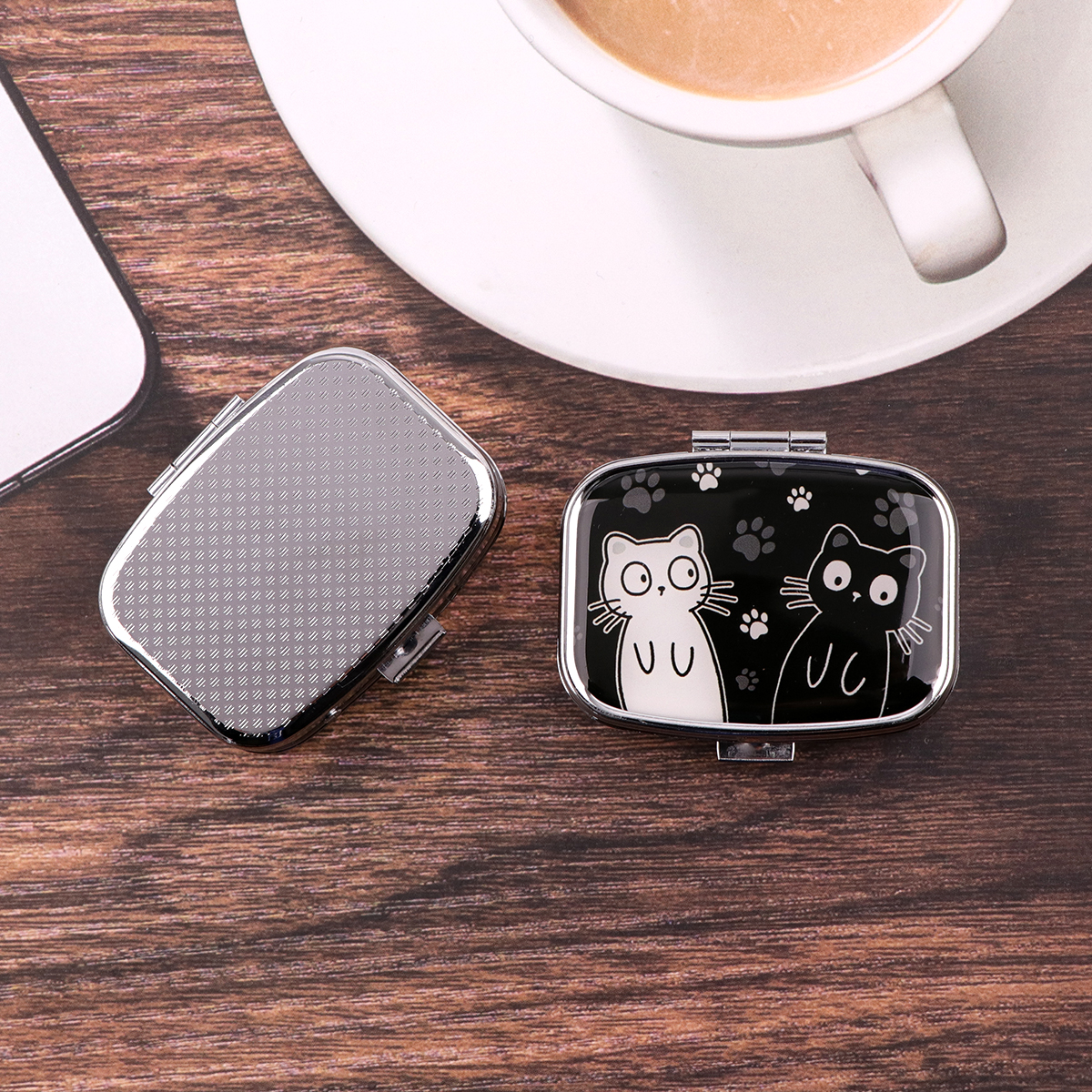 Cartoon Black And White Cat Tr - Travel Accessories In Bulk reseña y precio